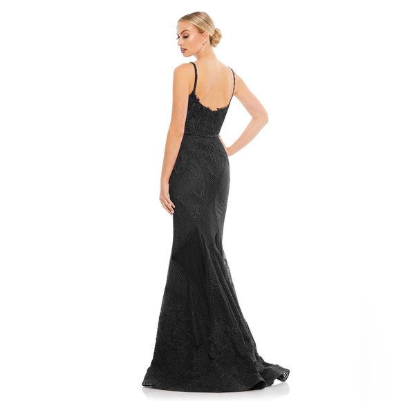 MAC Duggal 79082 Embroidered Sleeveless Plunge Neck Trumpet Gown Size 4 NWT - Picture 3 of 10